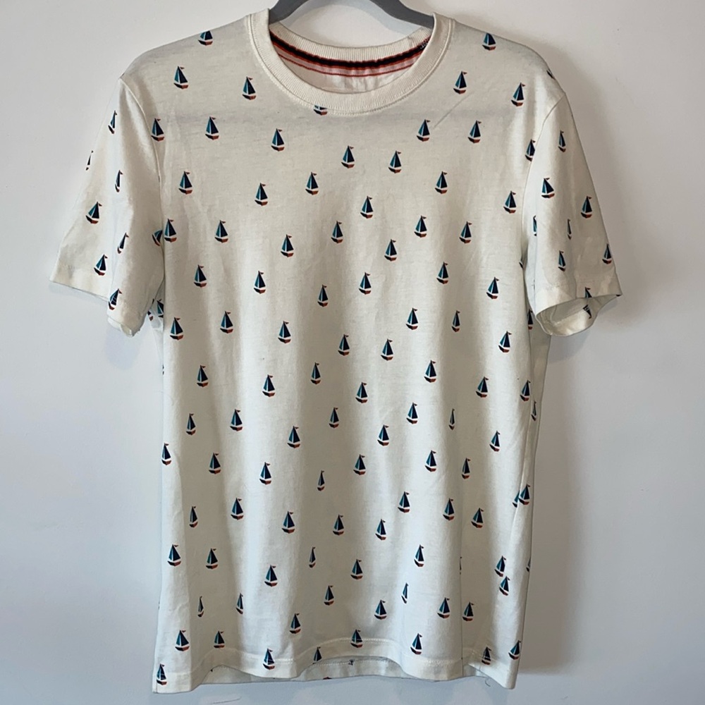 Reserved Men’s Small Sailboat Graphic Tee